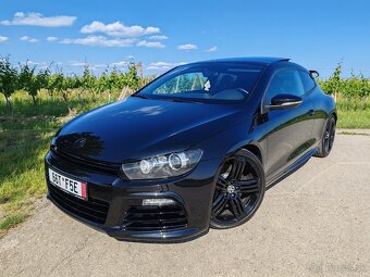 VW Scirocco R 2,0 TFSi 195kW DSG + RECARO sedadlá - 2