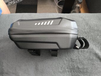Box na kolobežku, skuter, bicykel. - 2