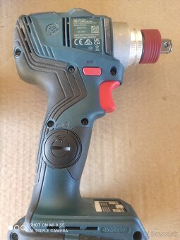 Bosch rázový uťahovák - 2