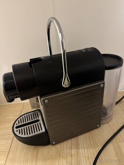 Nespresso kávovar - 2