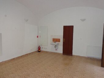 Prenájom - kancelársky priestor 50 m2 Banská Bystrica, centr - 2