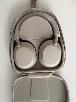 Slúchadlá Sony WH-1000XM5, strieborné - 2