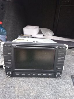 Predám lacno autorádio škoda Octavia 2 2005 - 2