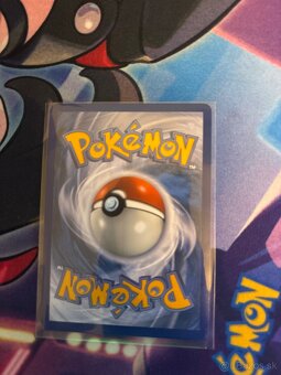 Pokémon karta úplně nova - 2