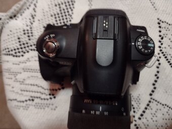 Predám fotoaparát Sony a230 - 2