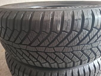 185/60 r15 celoročné pneumatiky Semperit - 2