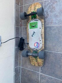 Bustin Yoface V3 elektricky skateboard/longboard - 2