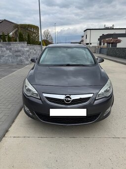 Opel ASTRA-J, 1,4 benzín, 2010 - 2