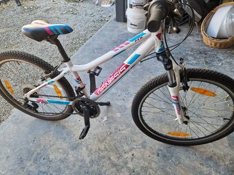 Dievčenský 24" horský bicykel - 2