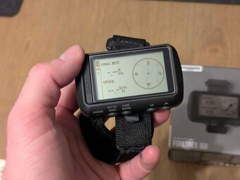 Garmin Foretrex 601 – ako nový - 2