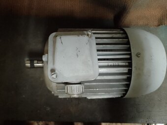 Predam elektromotor 2,2kw. - 2