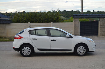 Renault Megane 1.6 16V benzín r.v.2009 iba 149tis.km - 2
