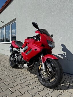 HONDA VTR 1000F - 2