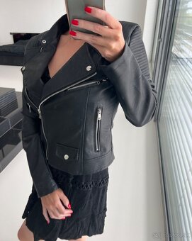 Cierna kozenkova bunda - 2