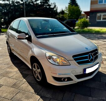 Mercedes B - 2
