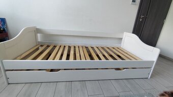 Postel 200x90 s pristelkou - 2