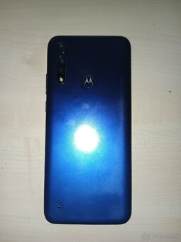 Motorola prasknutý displej inak 100% funkčný - 2