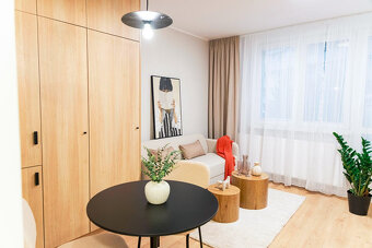 Iba u nás Na prenájom 2i nový dizajnový byt , loggia, voľný - 2