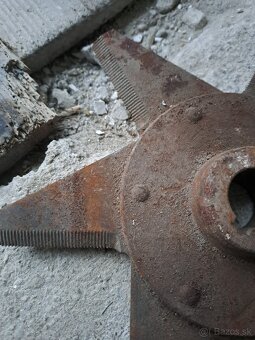 Nôž na štiepkovač - 2