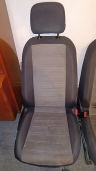 Predám sedačky Touran 2016 - 2