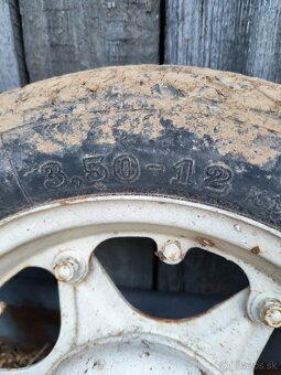 Kolesá na moped - 2