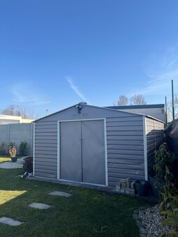 Predám záhradný plechový domcek - 2