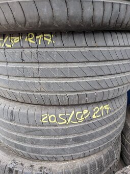 205/50 R17 - 2