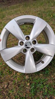 Predám originálny ALU disk Škoda "15" - 2