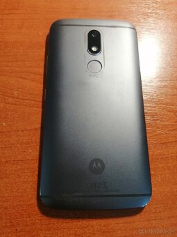 Motorola Moto M XT1663 - 2