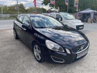 Volvo V60 D5 2,4d AWD AT6-Summum - 2