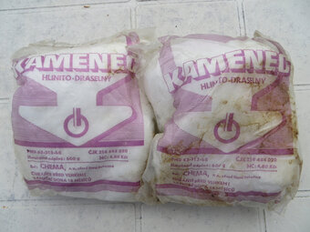 Kamenec – síran hlinito-draselný - 2
