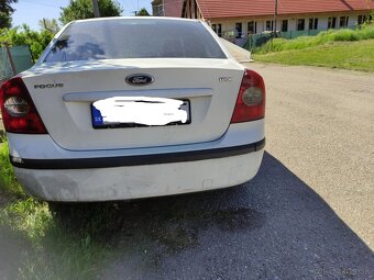 Predám Ford Focus mk2 sedan - 2