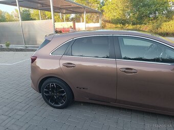 Predam Kia ceed 1,5 GDTI 118kw gold ročník 5/2023 - 2