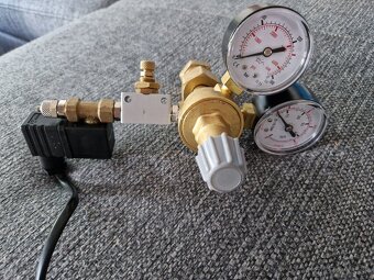 Kompletný CO2 set s nočným vypínaním bez flase - 2