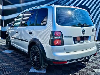Volkswagen touran cross 2.0 tdi BMM r17 - 2