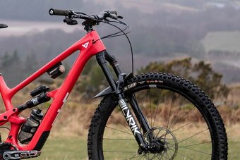 YT Jeffsy Core 4 2024 - 2