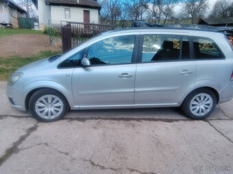 Opel Zafira 1.9 CDTi (2007) - 2