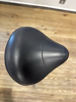 Otočná Kadernicka stolička Maletti - 2