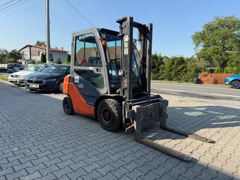 vysokozdvižný vozík TOYOTY FDF 20, nosnost 2000 kg - 2