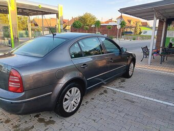 Predám auto Škoda Superb - 2