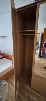 Veľká skriňa so zrkadlom - 2