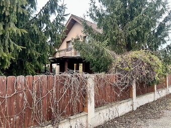 5- izbový rodinný dom s rozľahlým pozemkom na predaj v Tomáš - 2