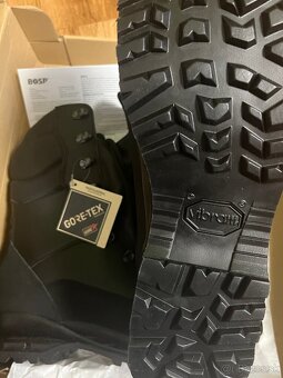 Policajne kanady Goretex /44/ - 2