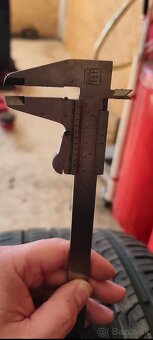 Barum Bravuris 5 HM 235/45 R17 - 2