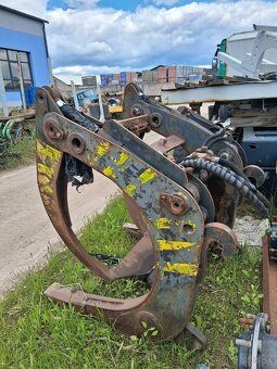 Kliešte na drevo na čelný nakladač - 2