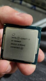 Intel Core i5 9600KF - 2