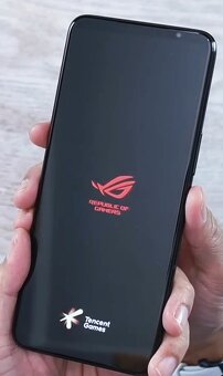 Asus ROG Phone 6 16GB/512 GB - 2