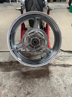 Suzuki gsxr - 2