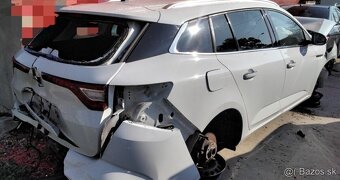Renault MEGANE GRANDTOUR 2014 predám DVERE, ZADNÉ SVETLÁ, PR - 2