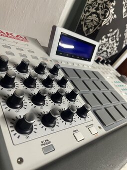 Akai Renaissance (MPC) - 2